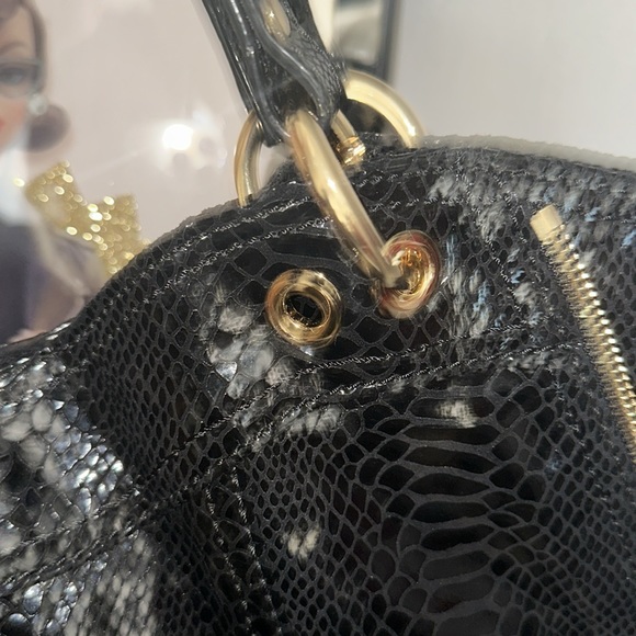 Project Bag: Michael Kors Black Patent Leather Snake Print with Gold Hardware - Picture 5 of 10